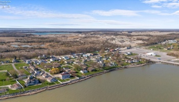 105 Cherry Street, Marblehead, 43440, 3 Bedrooms Bedrooms, ,2 BathroomsBathrooms,Residential,For Sale,Cherry,20251379