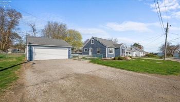 105 Cherry Street, Marblehead, 43440, 3 Bedrooms Bedrooms, ,2 BathroomsBathrooms,Residential,For Sale,Cherry,20251379