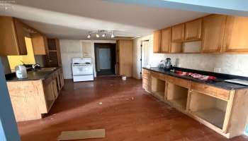11725 Pemberville Road, Bradner, 43606, 6 Bedrooms Bedrooms, ,2 BathroomsBathrooms,Residential,For Sale,Pemberville,20251376