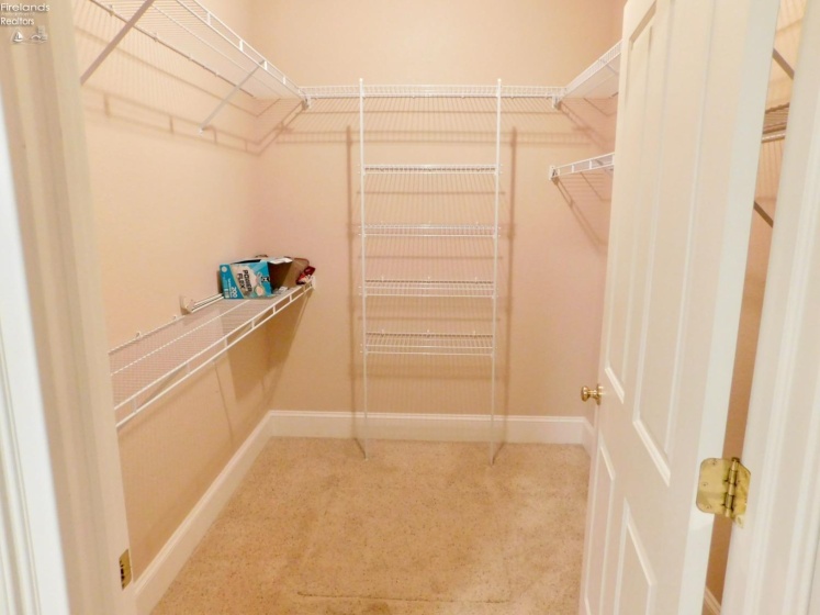 7 Executive Village Court, Norwalk, 44857, 2 Bedrooms Bedrooms, ,2 BathroomsBathrooms,Residential,For Sale,Executive Village,20251407