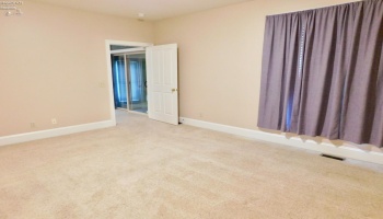 7 Executive Village Court, Norwalk, 44857, 2 Bedrooms Bedrooms, ,2 BathroomsBathrooms,Residential,For Sale,Executive Village,20251407