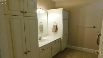 7 Executive Village Court, Norwalk, 44857, 2 Bedrooms Bedrooms, ,2 BathroomsBathrooms,Residential,For Sale,Executive Village,20251407