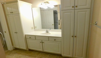 7 Executive Village Court, Norwalk, 44857, 2 Bedrooms Bedrooms, ,2 BathroomsBathrooms,Residential,For Sale,Executive Village,20251407