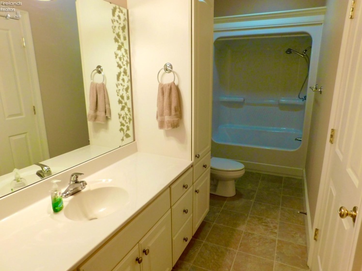 7 Executive Village Court, Norwalk, 44857, 2 Bedrooms Bedrooms, ,2 BathroomsBathrooms,Residential,For Sale,Executive Village,20251407
