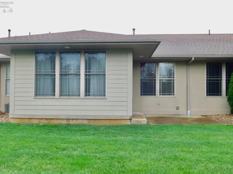 7 Executive Village Court, Norwalk, 44857, 2 Bedrooms Bedrooms, ,2 BathroomsBathrooms,Residential,For Sale,Executive Village,20251407