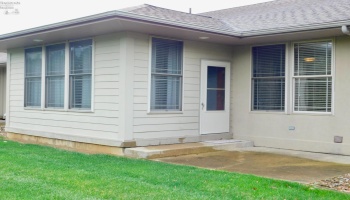 7 Executive Village Court, Norwalk, 44857, 2 Bedrooms Bedrooms, ,2 BathroomsBathrooms,Residential,For Sale,Executive Village,20251407