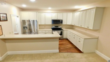 7 Executive Village Court, Norwalk, 44857, 2 Bedrooms Bedrooms, ,2 BathroomsBathrooms,Residential,For Sale,Executive Village,20251407