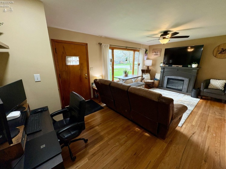 825 Myrtle Avenue, Willard, 44890, 3 Bedrooms Bedrooms, ,2 BathroomsBathrooms,Residential,For Sale,Myrtle,20251365