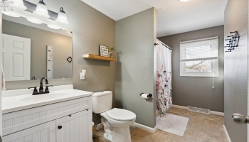 1127 Alpine, Sandusky, 44870, 3 Bedrooms Bedrooms, ,2 BathroomsBathrooms,Residential,For Sale,Alpine,20251375 1127 Alpine, Sandusky, 44870, 3 Bedrooms Bedrooms, ,2 BathroomsBathrooms,Residential,For Sale,Alpine,20251375