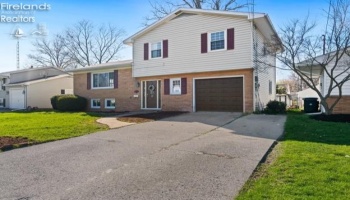 1127 Alpine, Sandusky, 44870, 3 Bedrooms Bedrooms, ,2 BathroomsBathrooms,Residential,For Sale,Alpine,20251375 1127 Alpine, Sandusky, 44870, 3 Bedrooms Bedrooms, ,2 BathroomsBathrooms,Residential,For Sale,Alpine,20251375