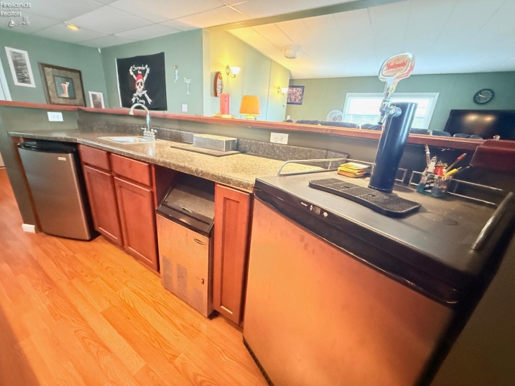 999 Buck Rd., Marblehead, 43440, 2 Bedrooms Bedrooms, ,1 BathroomBathrooms,Residential,For Sale,Buck Rd.,20251417
