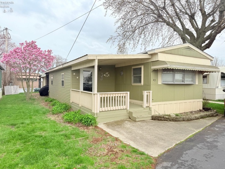 999 Buck Rd., Marblehead, 43440, 2 Bedrooms Bedrooms, ,1 BathroomBathrooms,Residential,For Sale,Buck Rd.,20251417