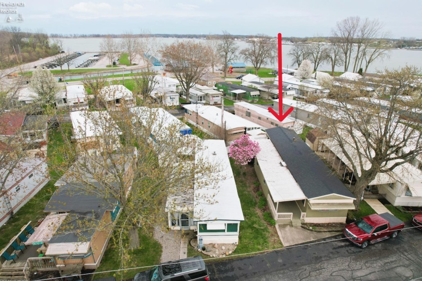 999 Buck Rd., Marblehead, 43440, 2 Bedrooms Bedrooms, ,1 BathroomBathrooms,Residential,For Sale,Buck Rd.,20251417