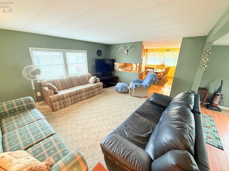 999 Buck Rd., Marblehead, 43440, 2 Bedrooms Bedrooms, ,1 BathroomBathrooms,Residential,For Sale,Buck Rd.,20251417