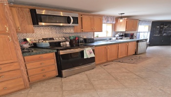 235 Front, Tiffin, 44883, 4 Bedrooms Bedrooms, ,3 BathroomsBathrooms,Residential,For Sale,Front,20251425