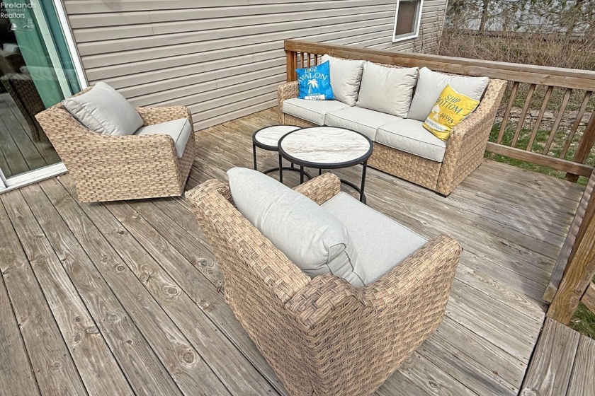 205 Lower Cliff, Kelleys Island, 43438, 4 Bedrooms Bedrooms, ,2 BathroomsBathrooms,Residential,For Sale,Lower Cliff,20251298
