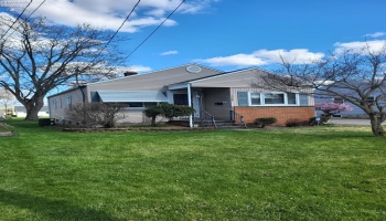 126 Roger Avenue, Bellevue, 44811, 3 Bedrooms Bedrooms, ,2 BathroomsBathrooms,Residential,For Sale,Roger,20251333 126 Roger Avenue, Bellevue, 44811, 3 Bedrooms Bedrooms, ,2 BathroomsBathrooms,Residential,For Sale,Roger,20251333