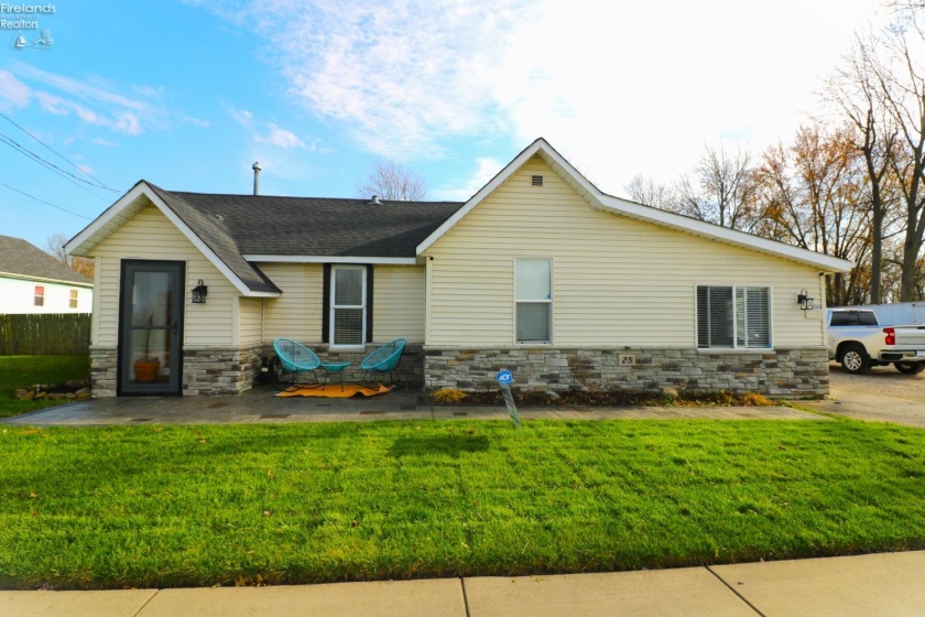 25 Willard Avenue, Norwalk, 44857, 2 Bedrooms Bedrooms, ,1 BathroomBathrooms,Residential,For Sale,Willard,20251373