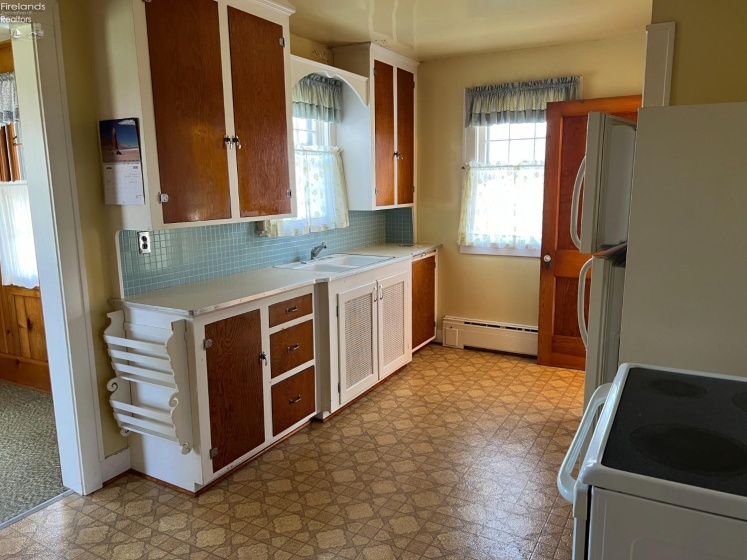 201 Gilcher Court, Sandusky, 44870, 3 Bedrooms Bedrooms, ,1 BathroomBathrooms,Residential,For Sale,Gilcher,20251428