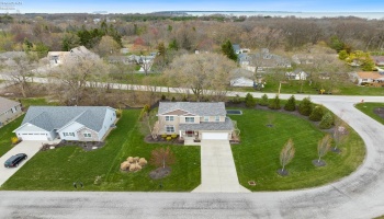 5555 Bay Pointe Circle, Port Clinton, 43452, 4 Bedrooms Bedrooms, ,3 BathroomsBathrooms,Residential,For Sale,Bay Pointe,20251371