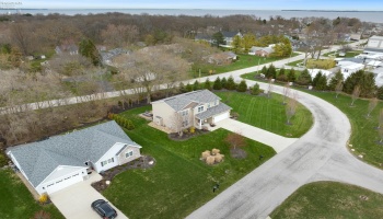 5555 Bay Pointe Circle, Port Clinton, 43452, 4 Bedrooms Bedrooms, ,3 BathroomsBathrooms,Residential,For Sale,Bay Pointe,20251371