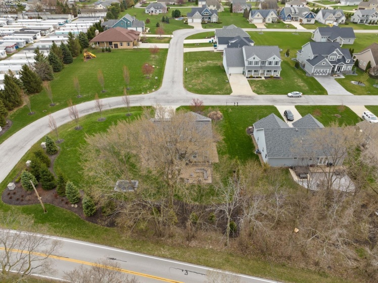 5555 Bay Pointe Circle, Port Clinton, 43452, 4 Bedrooms Bedrooms, ,3 BathroomsBathrooms,Residential,For Sale,Bay Pointe,20251371