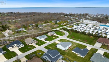 5555 Bay Pointe Circle, Port Clinton, 43452, 4 Bedrooms Bedrooms, ,3 BathroomsBathrooms,Residential,For Sale,Bay Pointe,20251371