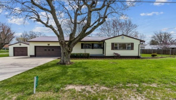1314 Stoner, Fostoria, 44830, 3 Bedrooms Bedrooms, ,1 BathroomBathrooms,Residential,For Sale,Stoner,20251391 1314 Stoner, Fostoria, 44830, 3 Bedrooms Bedrooms, ,1 BathroomBathrooms,Residential,For Sale,Stoner,20251391