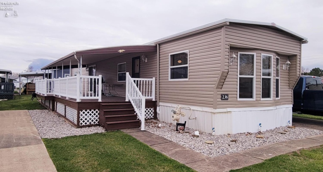 1763 Catawba Road, Port Clinton, 43452, 2 Bedrooms Bedrooms, ,1 BathroomBathrooms,Residential,For Sale,Catawba,20251400