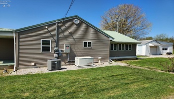 Central air and Generac Generator. Central air and Generac Generator.