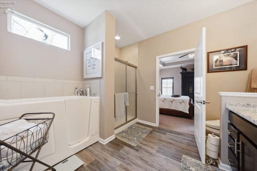 4220 McKenna Lane, Port Clinton, 43452, 2 Bedrooms Bedrooms, ,2 BathroomsBathrooms,Residential,For Sale,McKenna,20251467