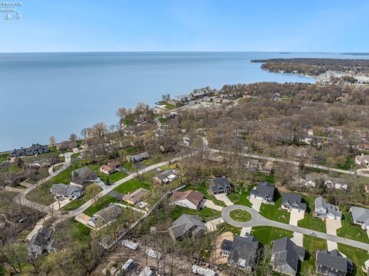4220 McKenna Lane, Port Clinton, 43452, 2 Bedrooms Bedrooms, ,2 BathroomsBathrooms,Residential,For Sale,McKenna,20251467