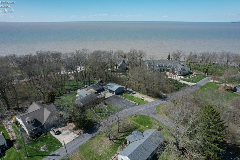 3778 Cliff Road, Port Clinton, 43452, 3 Bedrooms Bedrooms, ,1 BathroomBathrooms,Residential,For Sale,Cliff,20251116