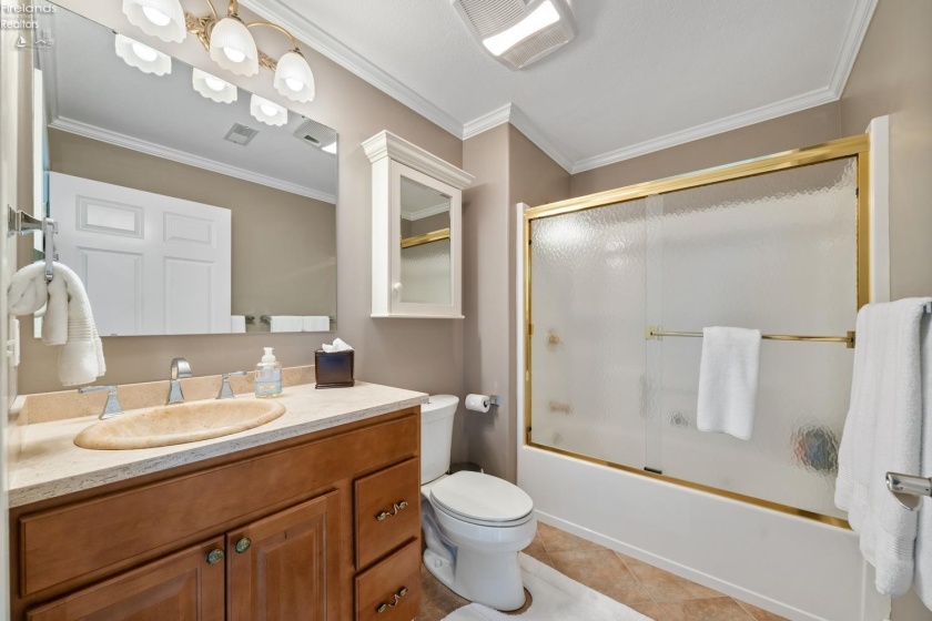 6011 Harbor Road, Marblehead, 43440, 3 Bedrooms Bedrooms, ,2 BathroomsBathrooms,Residential,For Sale,Harbor,20251469