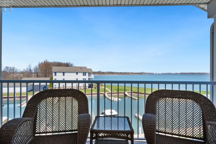 6011 Harbor Road, Marblehead, 43440, 3 Bedrooms Bedrooms, ,2 BathroomsBathrooms,Residential,For Sale,Harbor,20251469