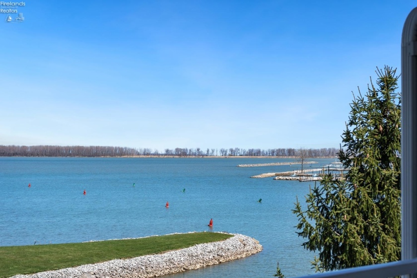 6011 Harbor Road, Marblehead, 43440, 3 Bedrooms Bedrooms, ,2 BathroomsBathrooms,Residential,For Sale,Harbor,20251469