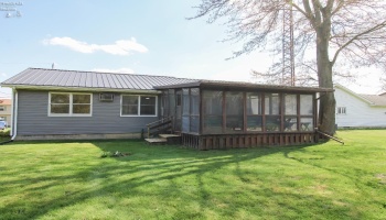 624 Shumaker Drive, Bellevue, 44811, 3 Bedrooms Bedrooms, ,2 BathroomsBathrooms,Residential,For Sale,Shumaker,20251482