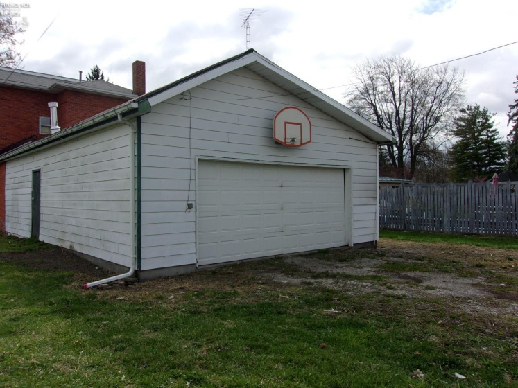 109 Davis Street, Forest, 45843, 3 Bedrooms Bedrooms, ,2 BathroomsBathrooms,Residential,For Sale,Davis,20251461