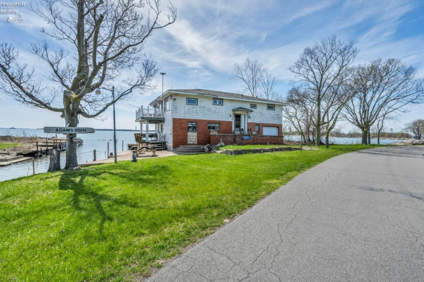 1270 Deist Road, Middle Bass Island, 43446, 4 Bedrooms Bedrooms, ,3 BathroomsBathrooms,Residential,For Sale,Deist,20251412