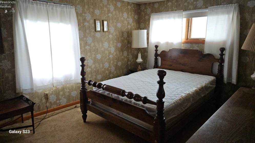 310 5th Street, Lakeside, 43440, 5 Bedrooms Bedrooms, ,3 BathroomsBathrooms,Residential,For Sale,5th,20251490