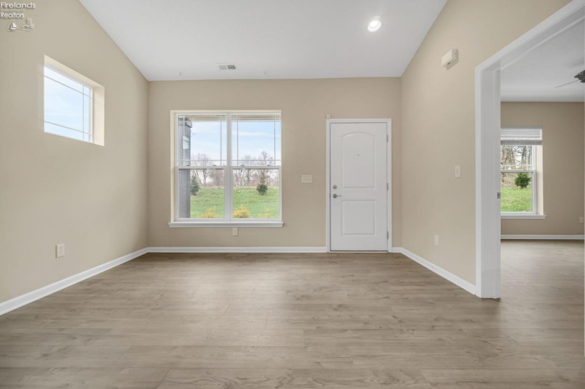 4077 Coventry Circle, Huron, 44839, 2 Bedrooms Bedrooms, ,2 BathroomsBathrooms,Residential,For Sale,Coventry,20251253