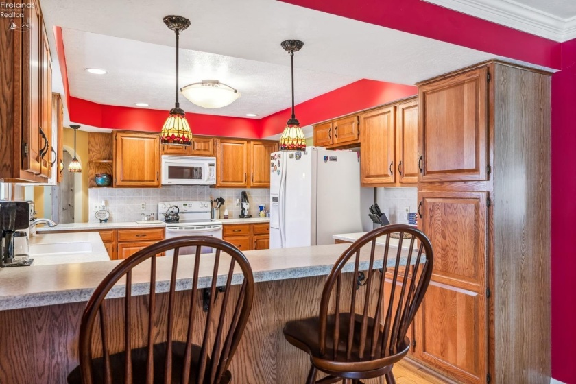 4255 Chatham Drive, Port Clinton, 43452, 3 Bedrooms Bedrooms, ,3 BathroomsBathrooms,Residential,For Sale,Chatham,20251450