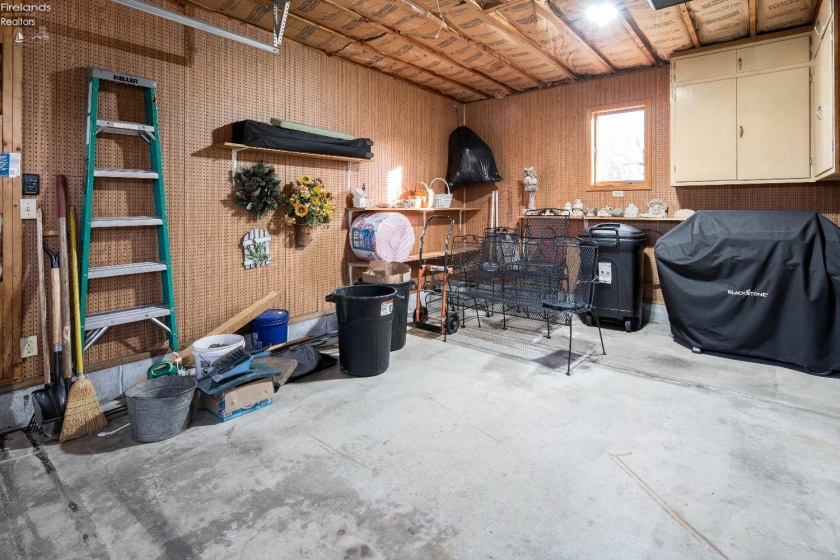2655 Sand Road, Port Clinton, 43452, 4 Bedrooms Bedrooms, ,2 BathroomsBathrooms,Residential,For Sale,Sand,20251359