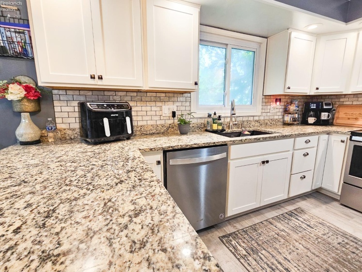 557 Maple Street, Clyde, 43410, 4 Bedrooms Bedrooms, ,2 BathroomsBathrooms,Residential,For Sale,Maple,20251436