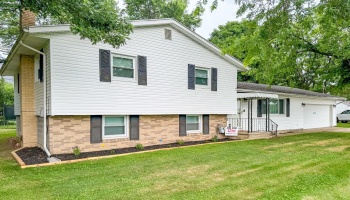 557 Maple Street, Clyde, 43410, 4 Bedrooms Bedrooms, ,2 BathroomsBathrooms,Residential,For Sale,Maple,20251436 557 Maple Street, Clyde, 43410, 4 Bedrooms Bedrooms, ,2 BathroomsBathrooms,Residential,For Sale,Maple,20251436