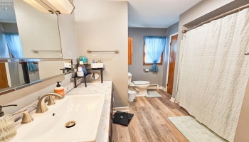 557 Maple Street, Clyde, 43410, 4 Bedrooms Bedrooms, ,2 BathroomsBathrooms,Residential,For Sale,Maple,20251436 557 Maple Street, Clyde, 43410, 4 Bedrooms Bedrooms, ,2 BathroomsBathrooms,Residential,For Sale,Maple,20251436