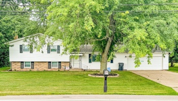 557 Maple Street, Clyde, 43410, 4 Bedrooms Bedrooms, ,2 BathroomsBathrooms,Residential,For Sale,Maple,20251436 557 Maple Street, Clyde, 43410, 4 Bedrooms Bedrooms, ,2 BathroomsBathrooms,Residential,For Sale,Maple,20251436