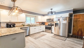 557 Maple Street, Clyde, 43410, 4 Bedrooms Bedrooms, ,2 BathroomsBathrooms,Residential,For Sale,Maple,20251436 557 Maple Street, Clyde, 43410, 4 Bedrooms Bedrooms, ,2 BathroomsBathrooms,Residential,For Sale,Maple,20251436