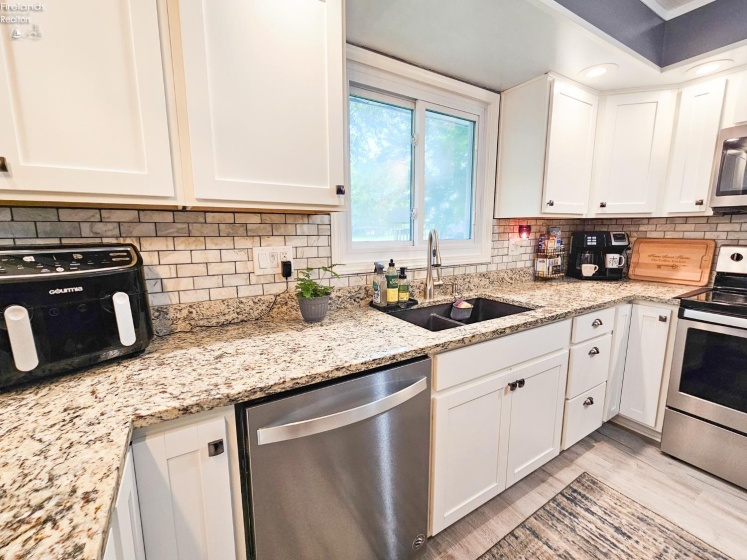557 Maple Street, Clyde, 43410, 4 Bedrooms Bedrooms, ,2 BathroomsBathrooms,Residential,For Sale,Maple,20251436
