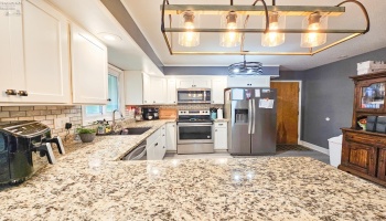 557 Maple Street, Clyde, 43410, 4 Bedrooms Bedrooms, ,2 BathroomsBathrooms,Residential,For Sale,Maple,20251436 557 Maple Street, Clyde, 43410, 4 Bedrooms Bedrooms, ,2 BathroomsBathrooms,Residential,For Sale,Maple,20251436